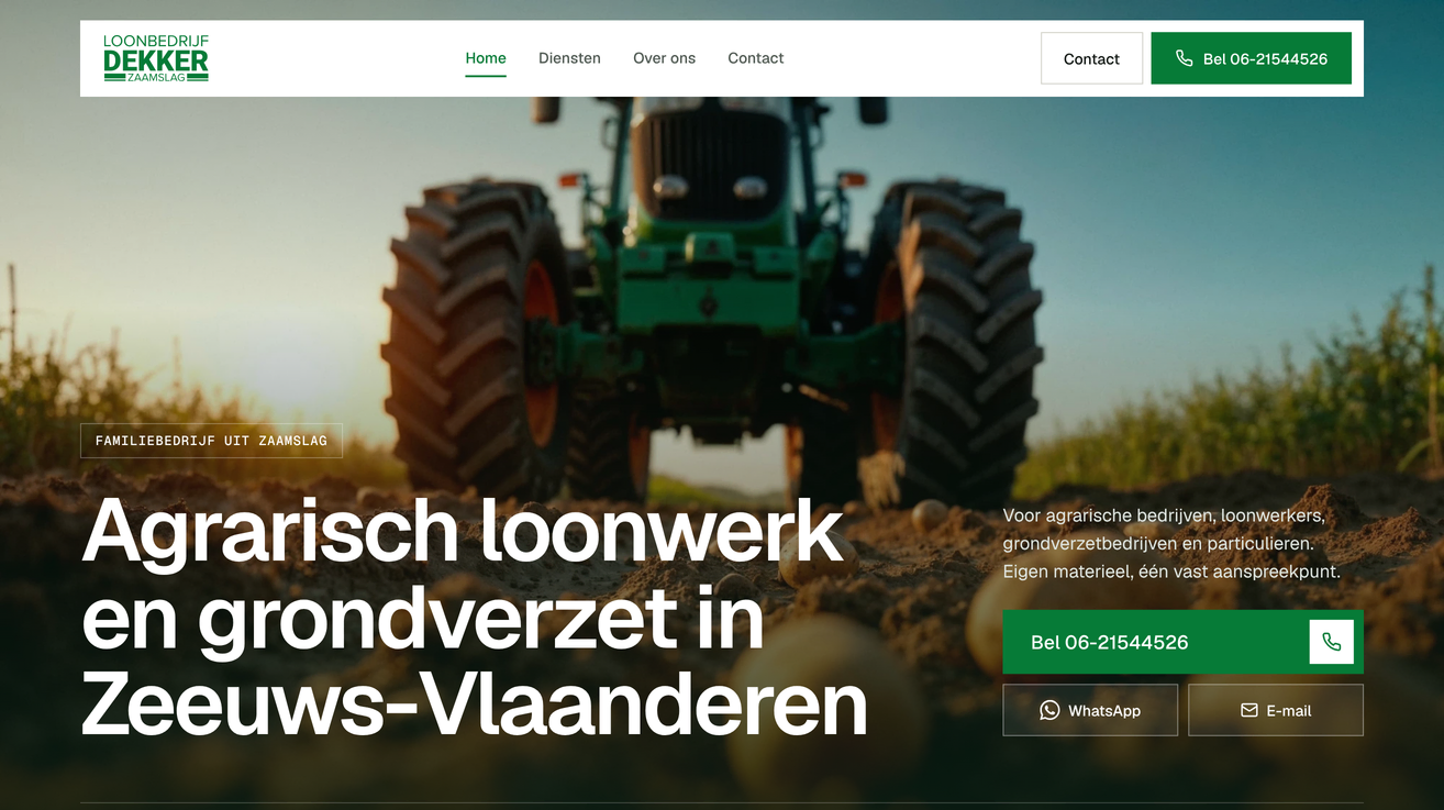 Project Loonbedrijf Dekker van Zeeuwsweb: de homepage, van de hero met een trekker op de akker naar de drie dienstkaarten