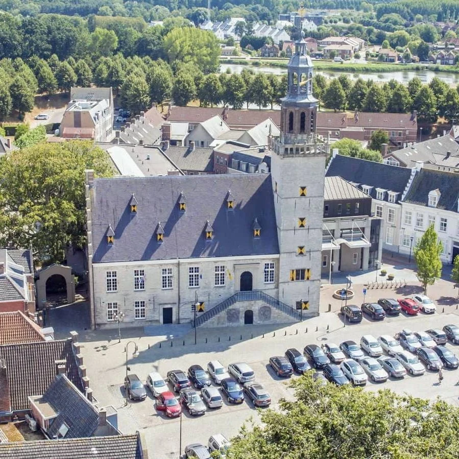 Website laten maken in Hulst bij Zeeuwsweb, het webbureau uit Hulst, voor ondernemers in de binnenstad en omgeving